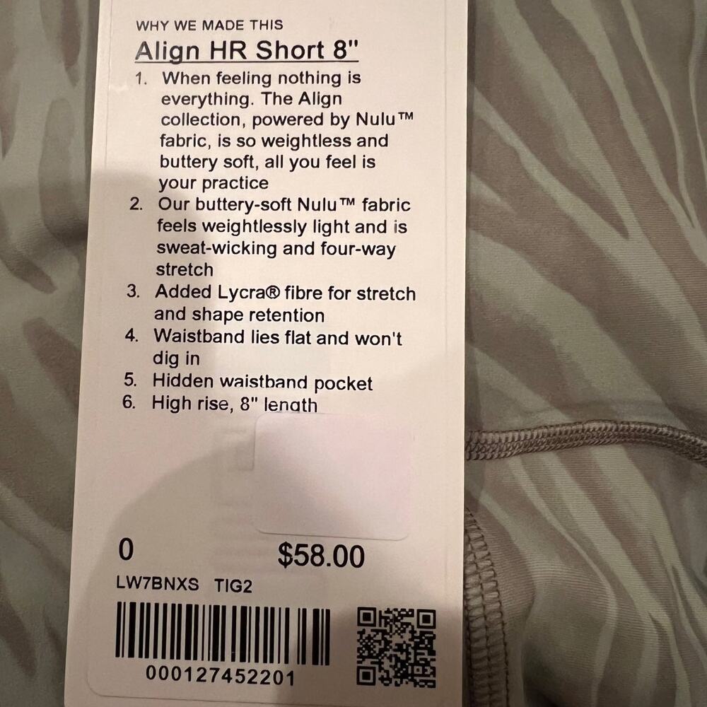 Lululemon Align Short 8" High Rise size 0 Le Tigre Camo Green Fern Multi TIG2 - Picture 4 of 4